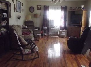 216 Elm St, Dongola, IL 62926