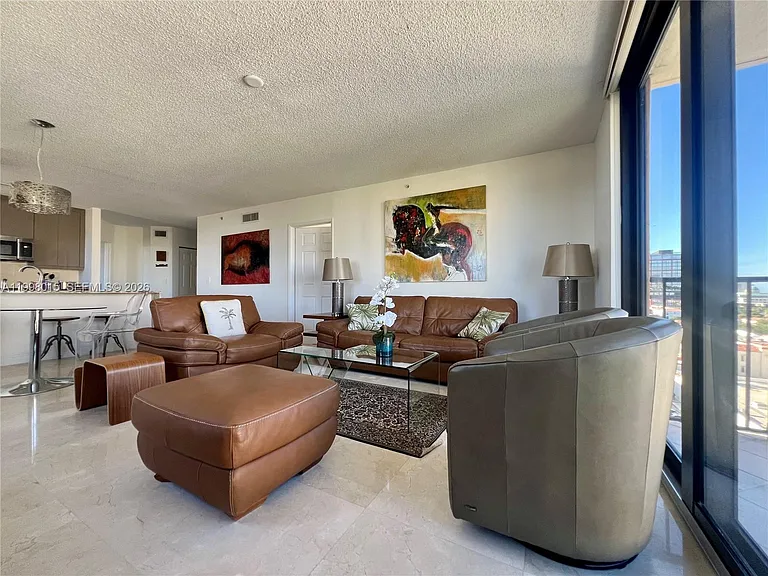 651 Okeechobee Blvd #811 — Photo 3