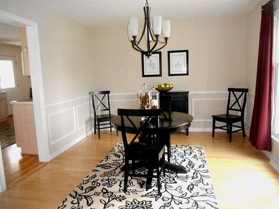 5th image of 15 Churchill Ave