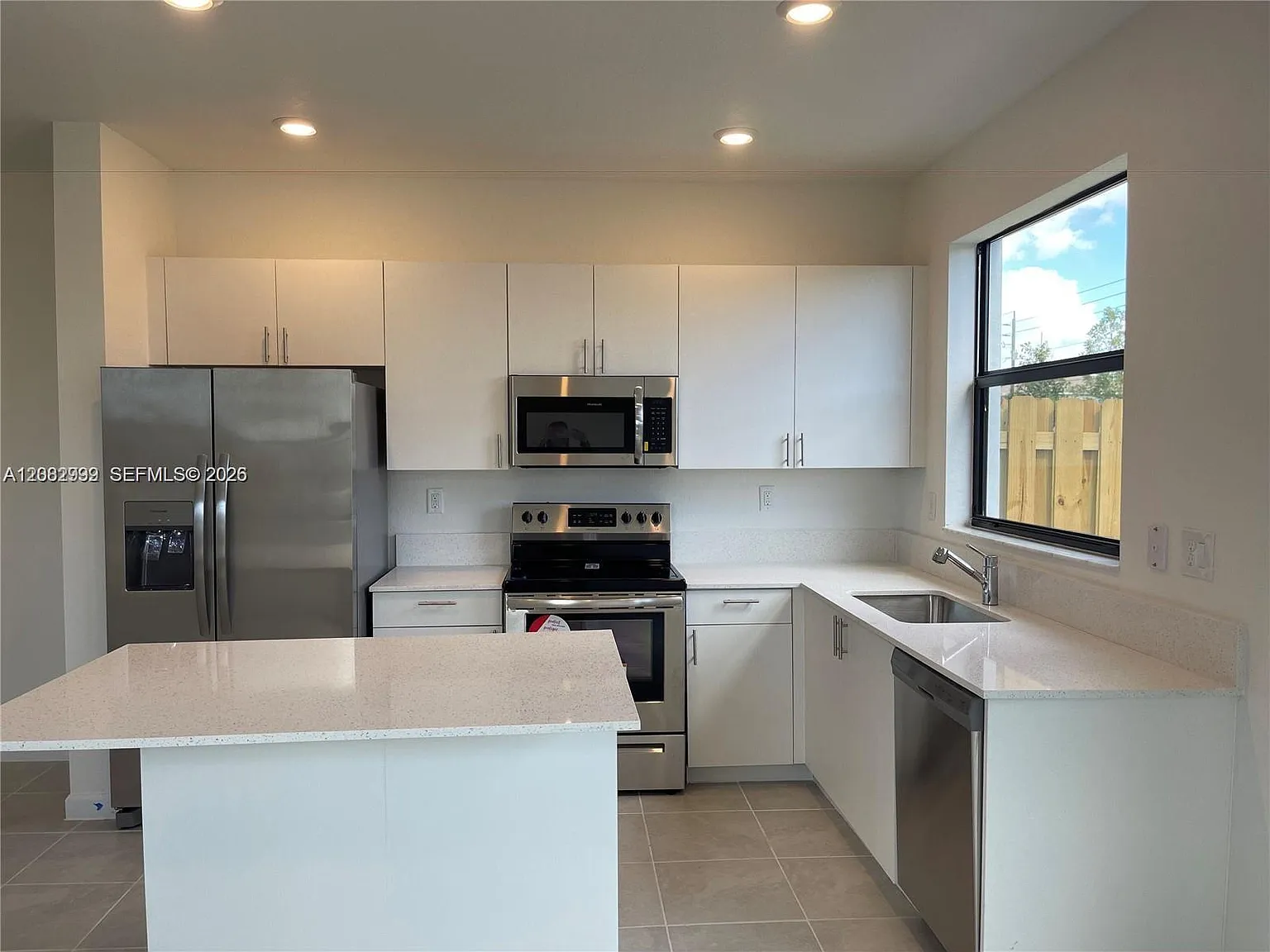 Pine Isle — Photo 4