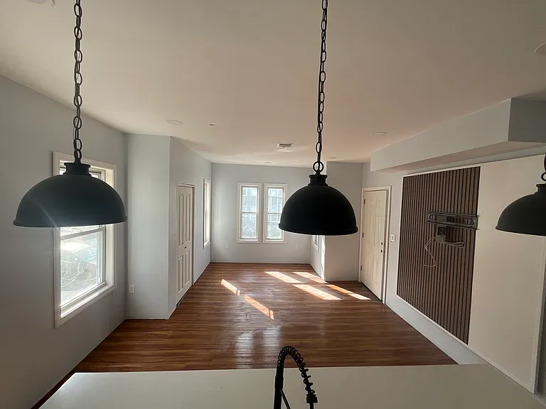 17 Pattison St #2 — Photo 5