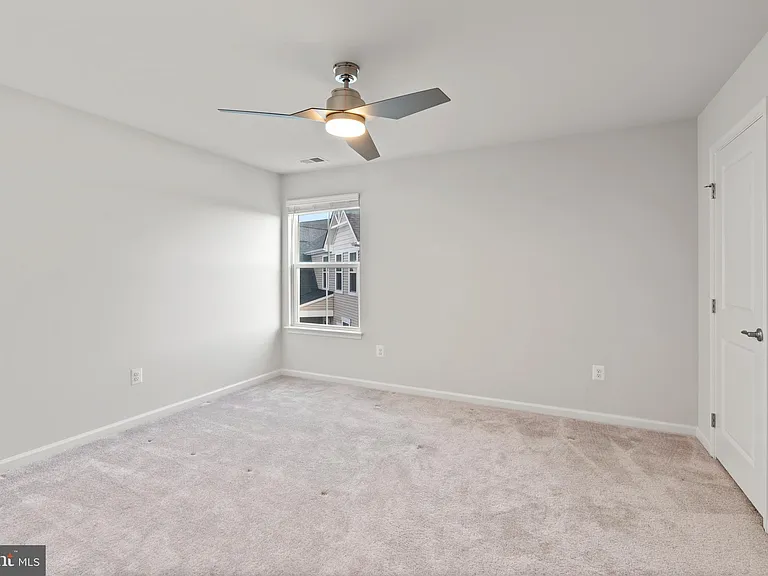 311 Sunrise Ct — Photo 37