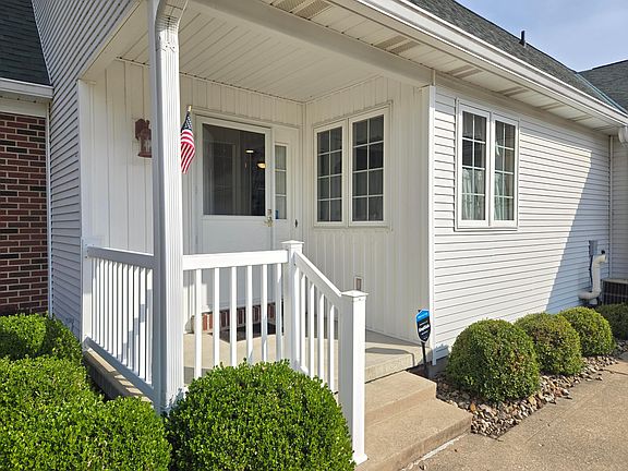 3rd image of 962 Snowmass Dr