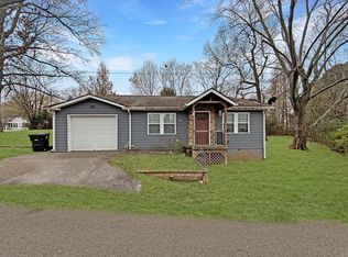 1919 Palos St, Athens, TN 37303