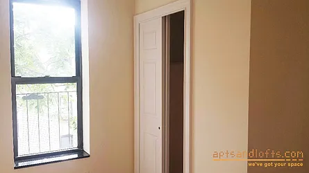 Rented by aptsandlofts.com