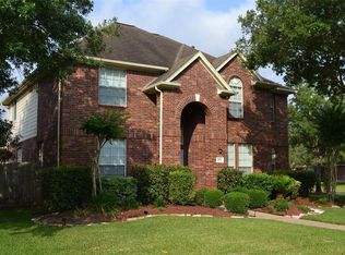 5902 Oak Green Ct, Sugar Land, TX 77479