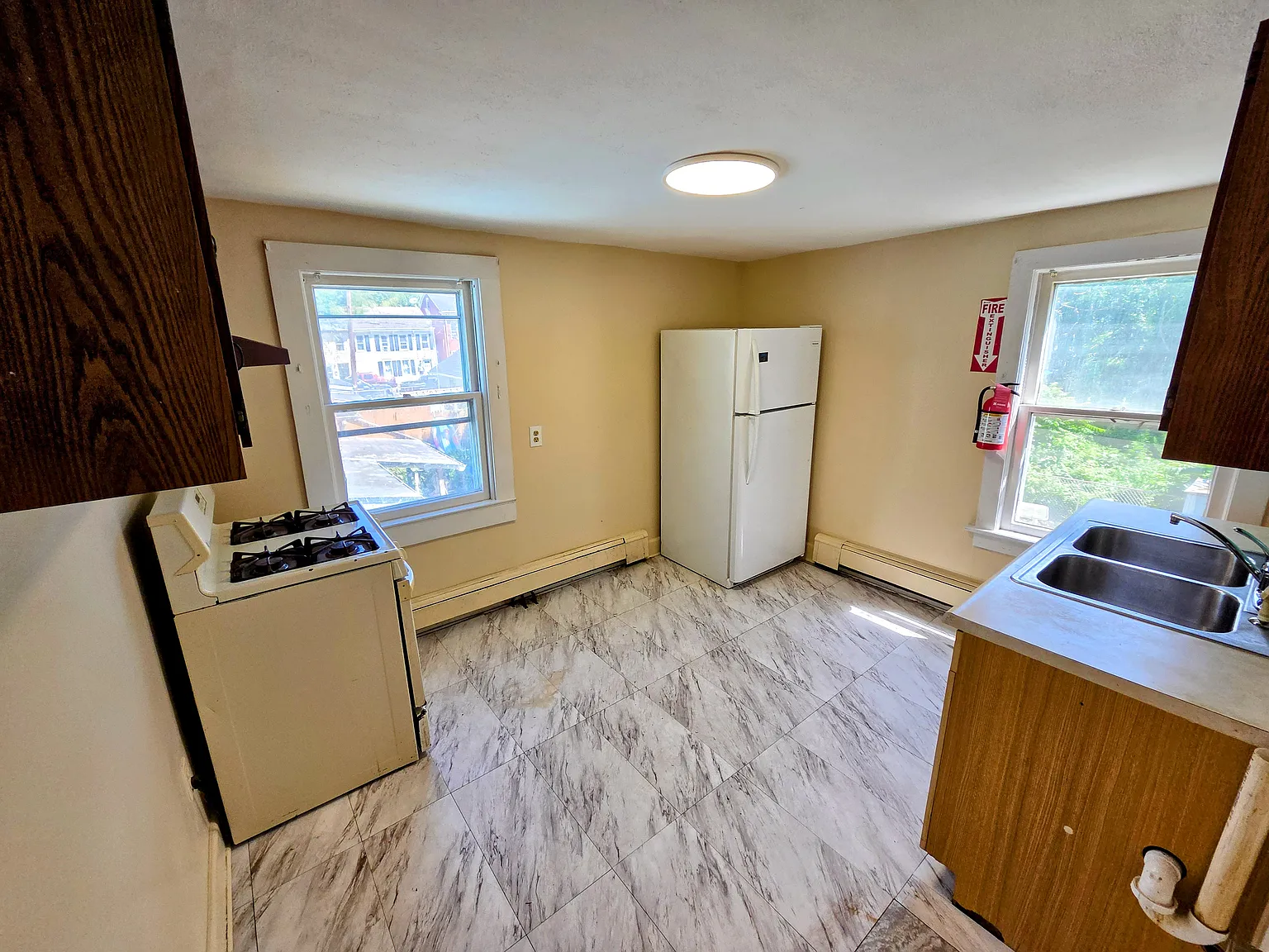 2 bed, 805 sqft, $1,600 — Photo 4
