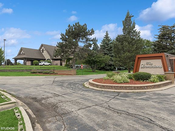 3rd image of 465 W Dominion Dr Unit 903