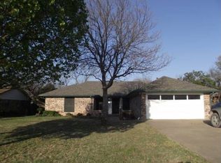 1803 W Spanish Oak Dr, Granbury, TX 76048