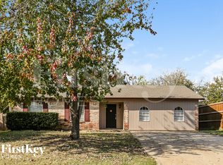 1602 Geraldine Ln, Arlington, TX 76010