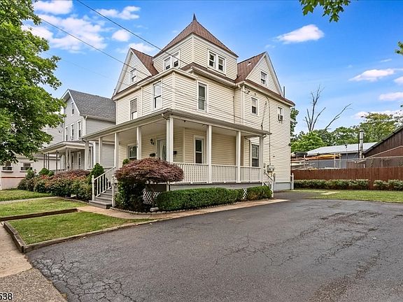 2nd image of 102 Watchung Ave