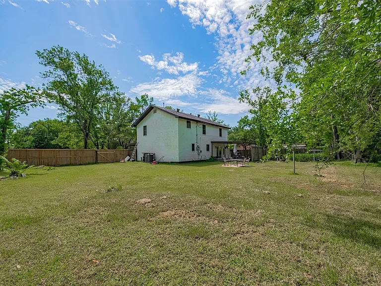5514 Avenue M — Photo 38