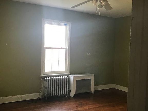 4th image of 107 Russell St