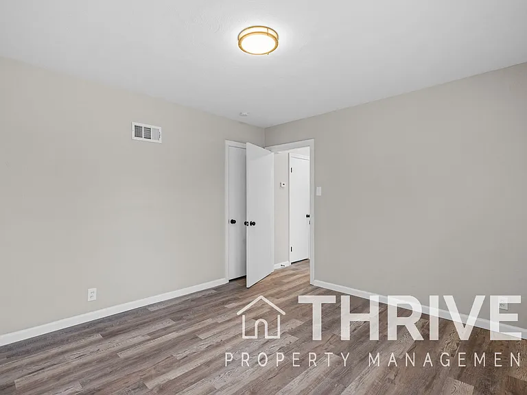 1068 Rainbow Dr — Photo 21