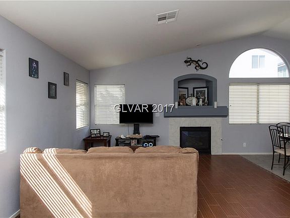 4th image of 7529 Wandering St