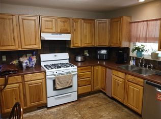 450 Gilcrease St, Van Alstyne, TX 75495