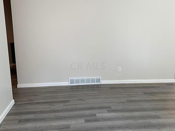 4th image of 332 Peachtree Ct