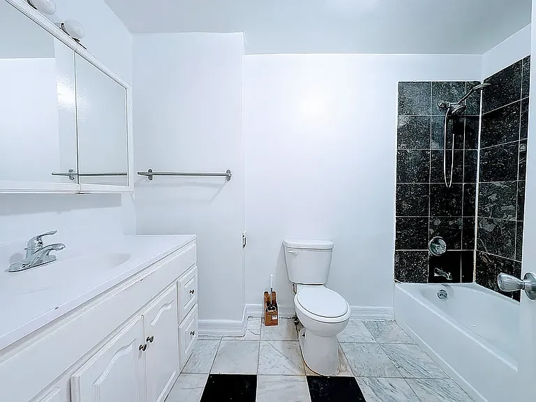 71 Columbia St #1L — Photo 6
