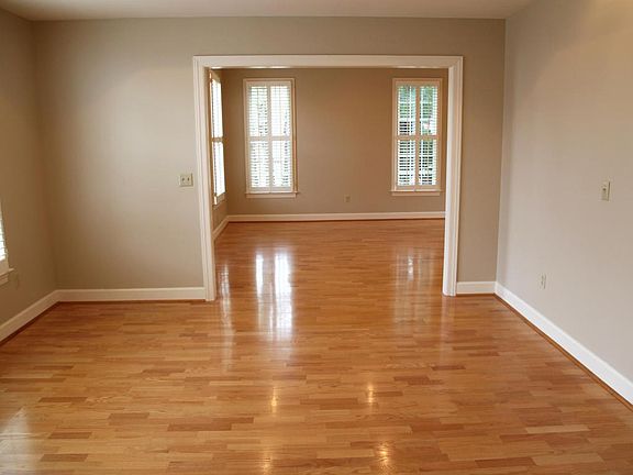 41 Oliver Ct Dining Room
