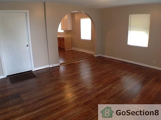 2nd image of 1501 31st St