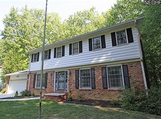 9397 Canterbury Ln, Mentor, OH 44060