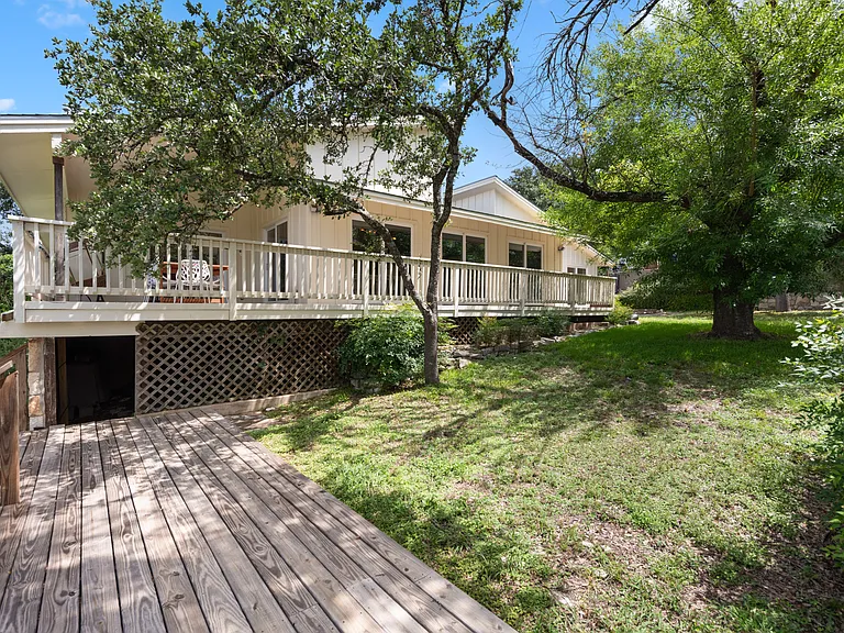 1505 Quaker Ridge Dr — Photo 6