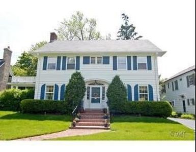 2828 Lincoln St, Evanston, IL, 60201