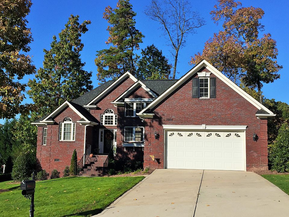 1st image of 3924 Erskine Woods Dr