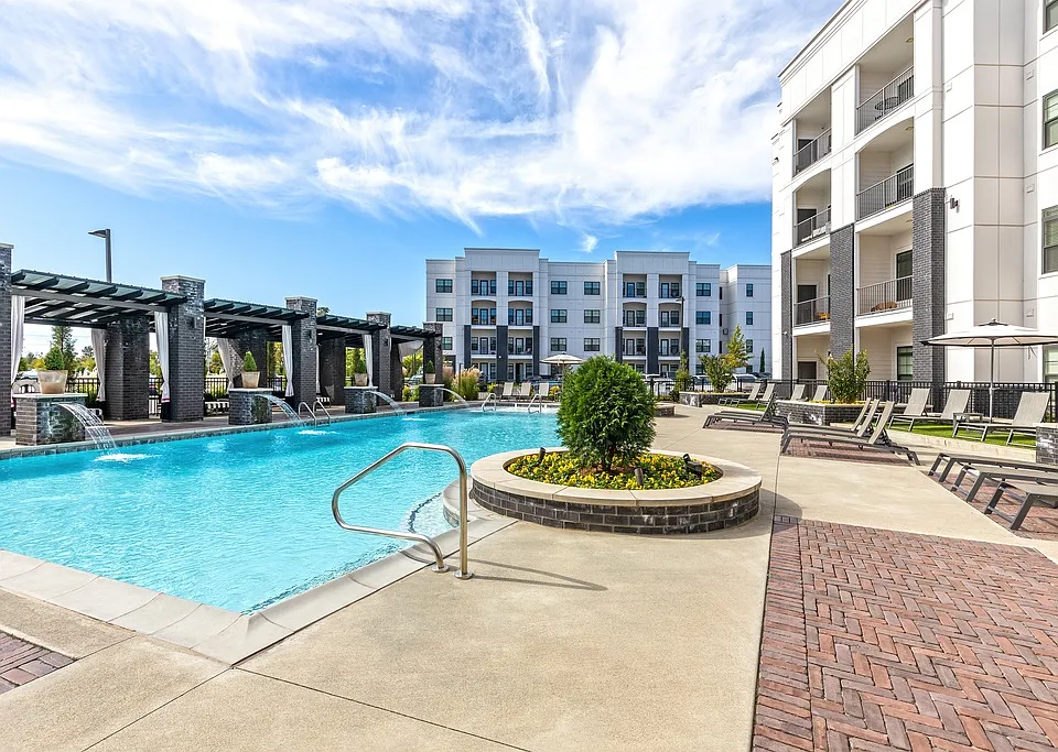The Ivy Apartment Homes