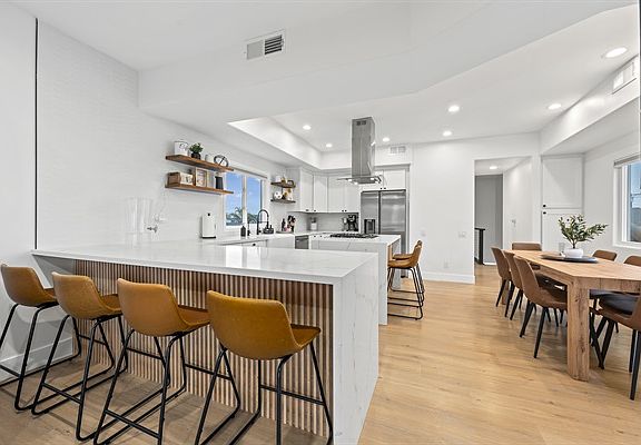 5th image of 727 Ostend Ct #1