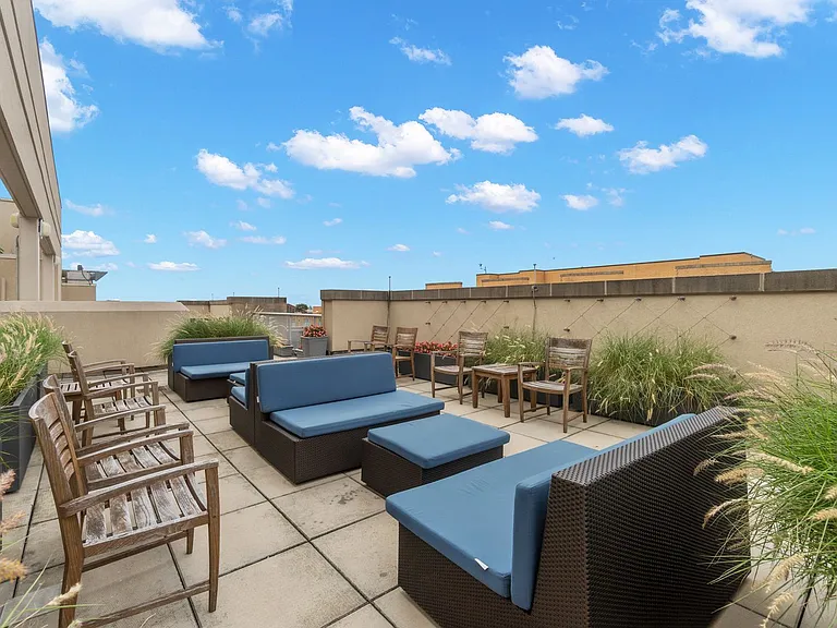 811 4th St NW #1110 — Photo 23