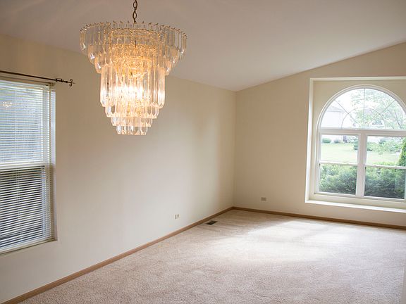 5th image of 22402 Helen Dr