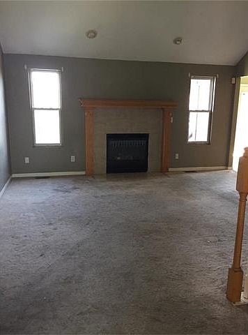 2nd image of 406 Poplar St