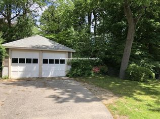 15 Hillside Rd #1, Newton Highlands, MA 02461