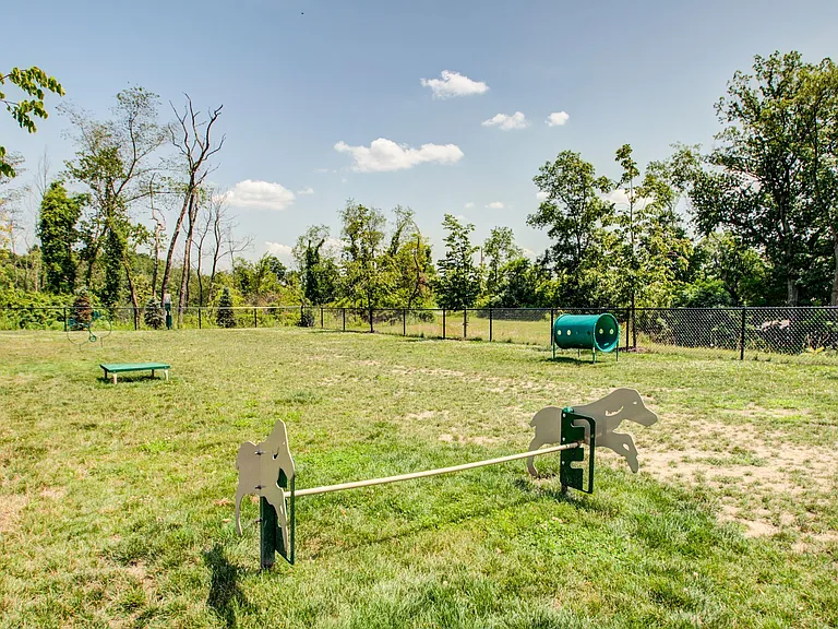 Ridge at Robinson apartments community photo