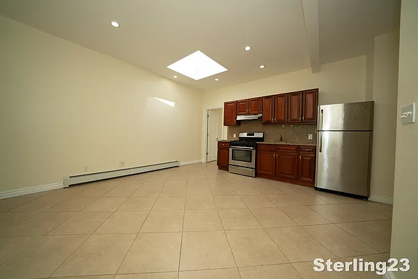 Rented by Sterling Realty Solution Inc | media 1