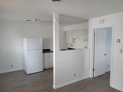 2540 Colonial Ave #6A — Photo 5
