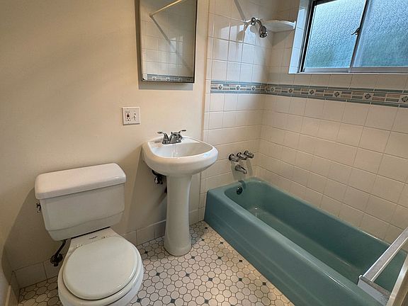 5th image of 4150 Cleveland Ave APT 14