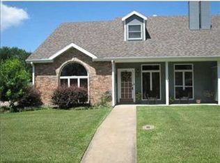 4114 Oak Point Ln, Lake Charles, LA 70605