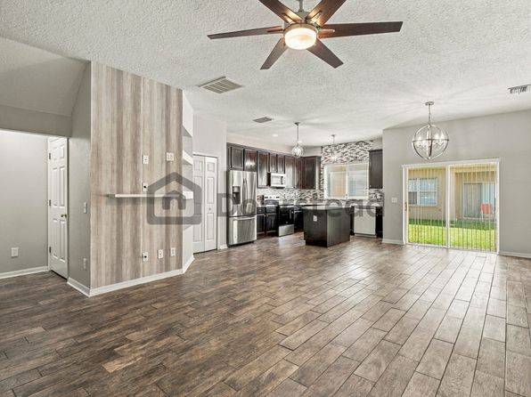 17532 Hugh Ln