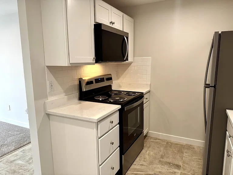 532 Lilac Ln — Photo 25