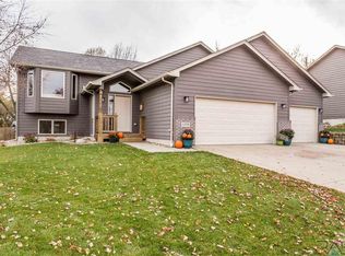 4309 E 22nd St, Sioux Falls, SD 57103