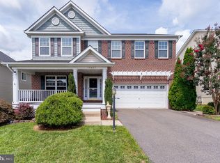 18482 Quantico Gateway Dr, Triangle, VA 22172