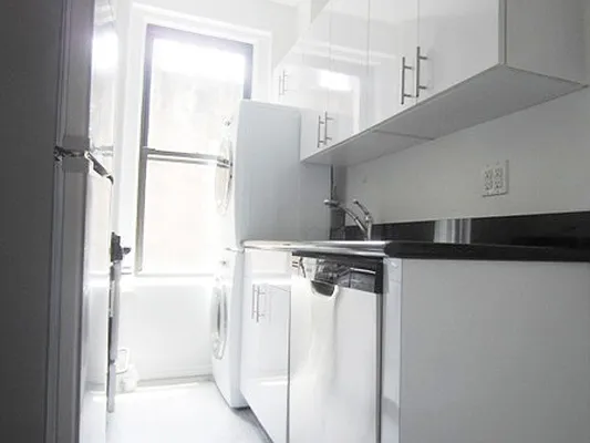 Rented by City Connections Realty | media 19