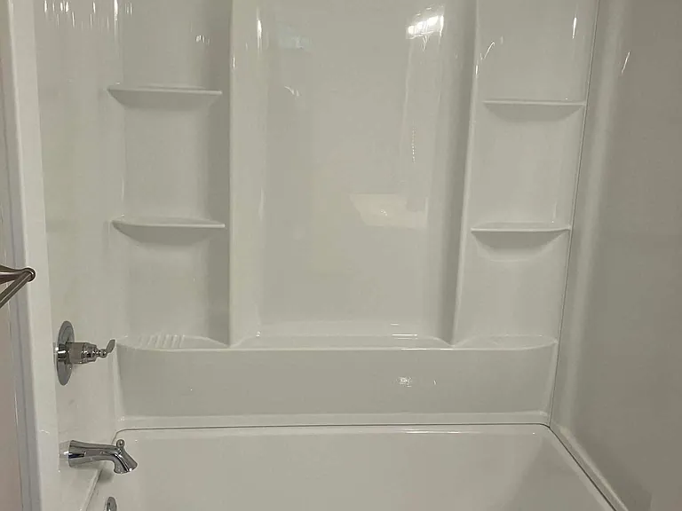 107 Oakland Ave — Photo 9