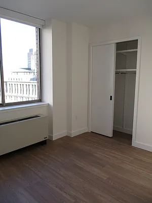 Rented by Greystar | media 158