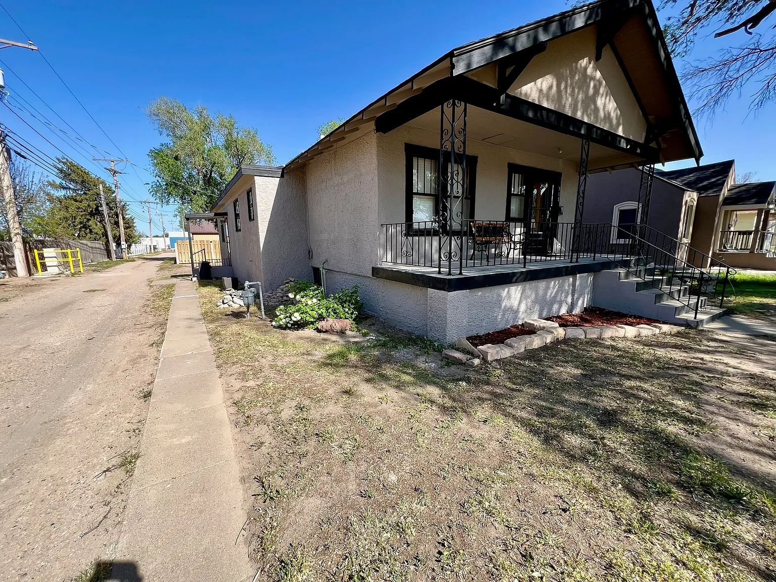 4 bed, 2848 sqft, $1,695 — Photo 4
