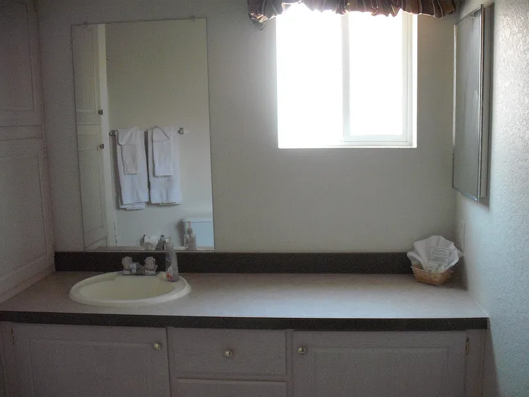 4949 Desert Knoll Ave #27 — Photo 6