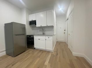 449 W 56th St #B1, New York, NY 10019
