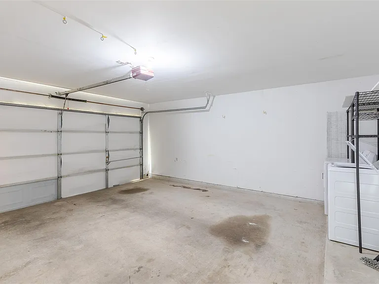 1118 Wilson St — Photo 31